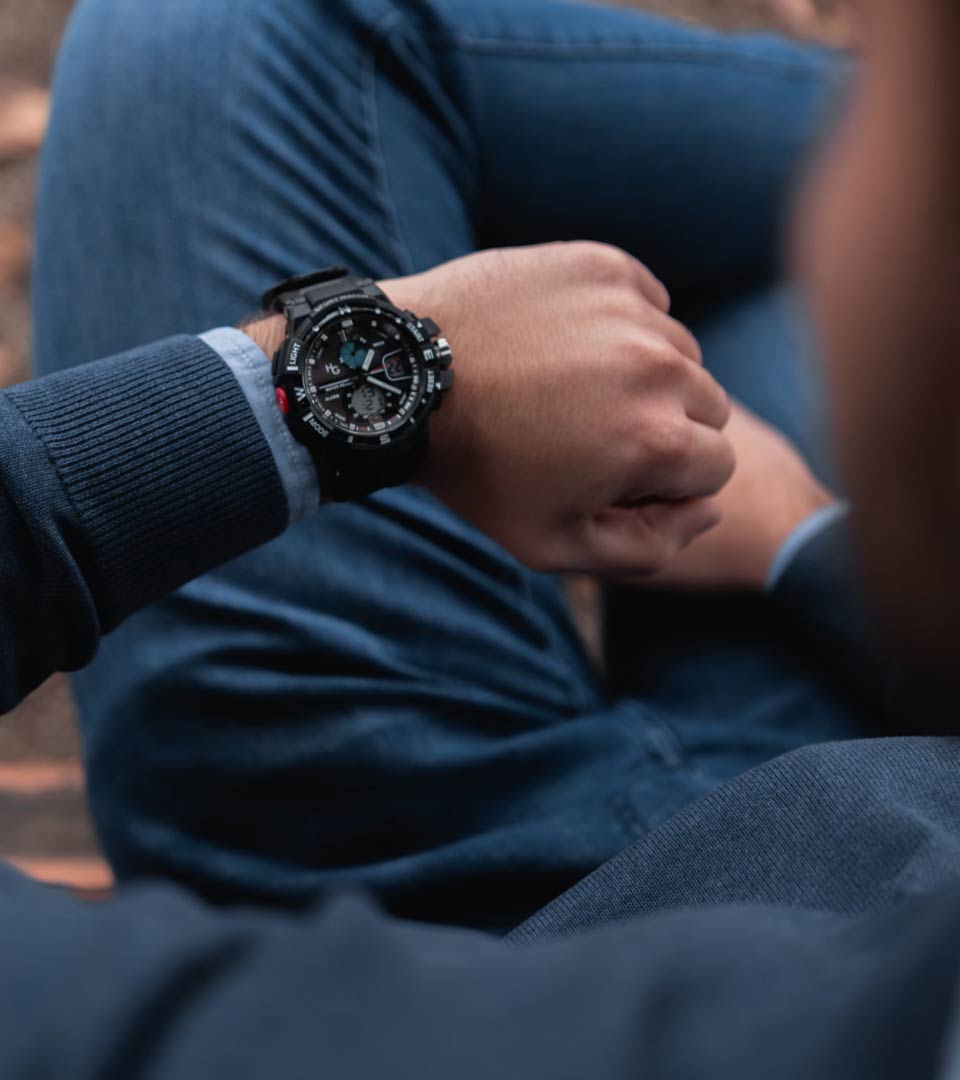slide2-watch-1.jpg